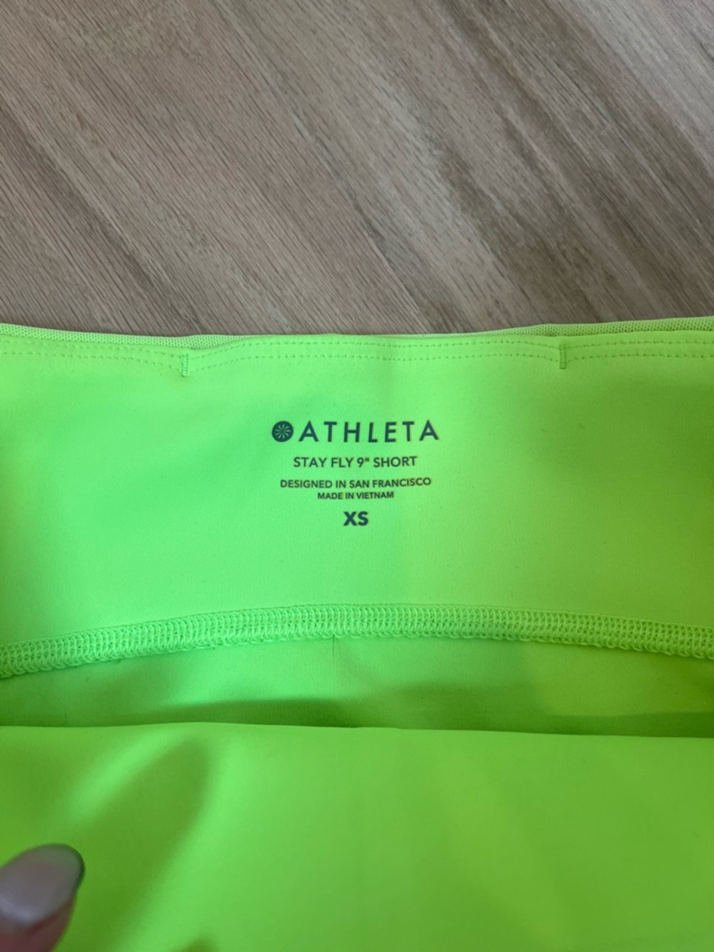 Athleta Neon Lime Stay Fly 9" Short - XS